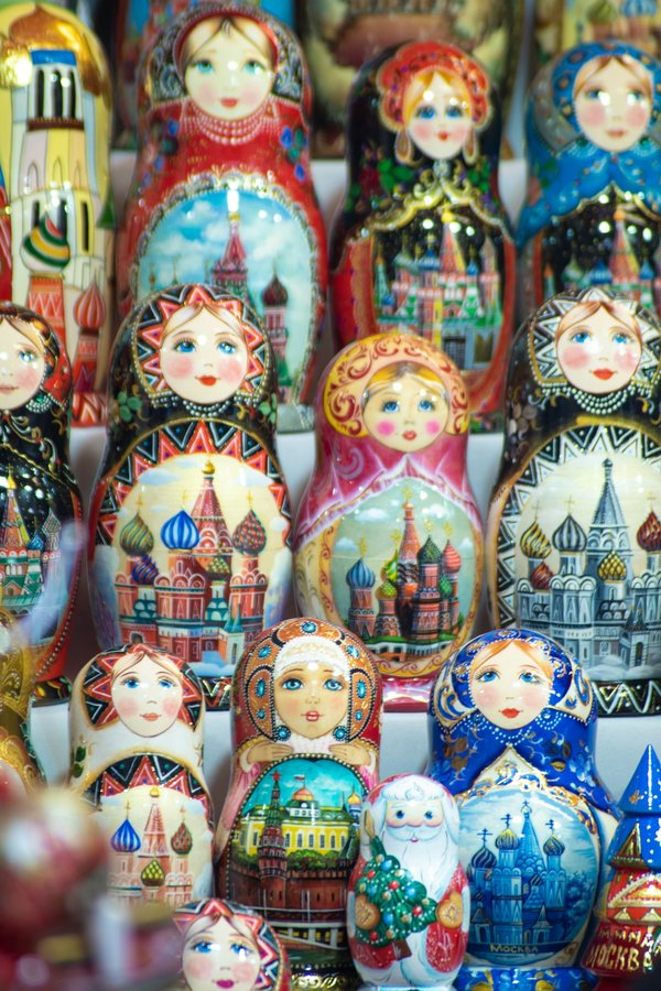 Comment intégrer des éléments de folklore amérindien dans un jeu de rôle pour enrichir l'expérience culturelle?